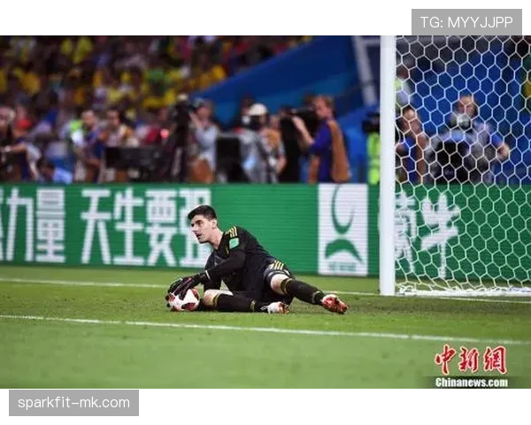 门坛双星对决：奥布拉克VS库尔图瓦谁是当今世界第一门将？