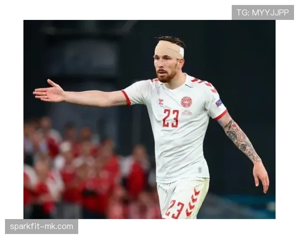 霍伊别尔蜕变为中场指挥官，持续进步引多方关注