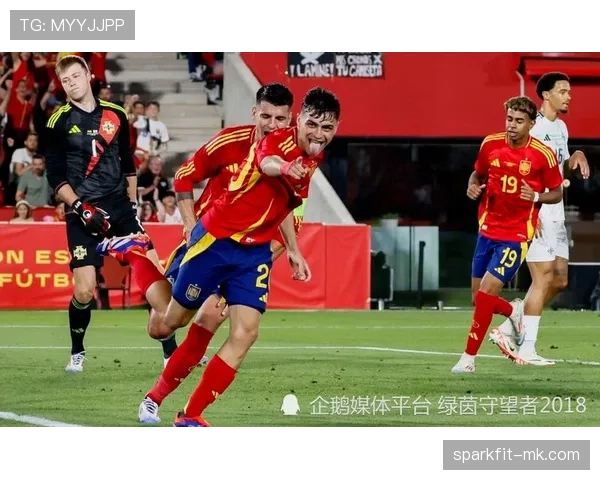 足球新星身价飙升引豪门争抢，转会市场风云再起