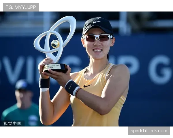 郑赛赛训练完偷偷吃火锅被拍，这自律人设还稳吗？